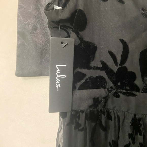 Lulu's Sweet Essence Black Floral Burnout Velvet Tie-Strap Midi Dress size S NWT - Picture 8 of 9